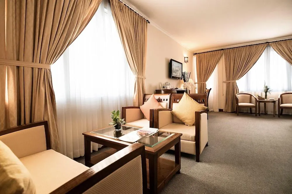 ****  Palace Hotel Vung Tau Vietnam